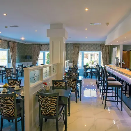 호텔 Brook Boutique 킬라니