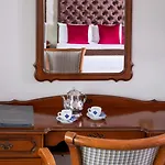 Brook Boutique קיל איירן