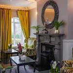 Brook Boutique Hotel 4*