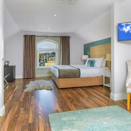 Brook Boutique Killarney