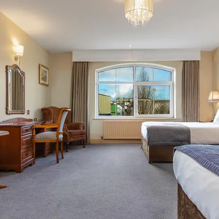 Brook Boutique Hotel 4*