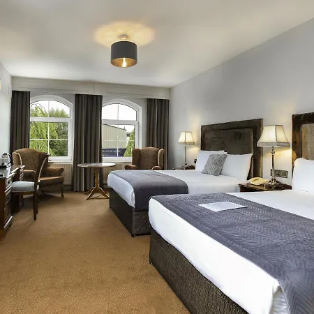 Hotel Brook Boutique 4*