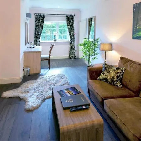 Brook Boutique 4*