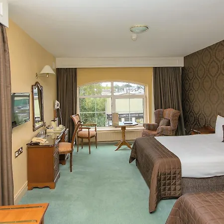 Hotel Brook Boutique 4*