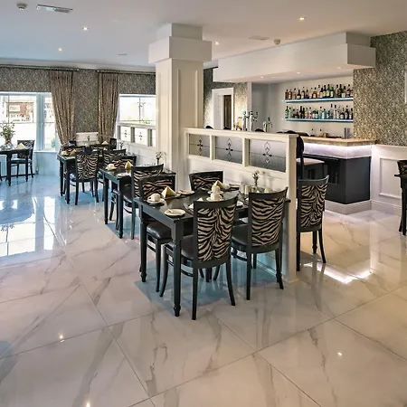 Brook Boutique فندق 4*