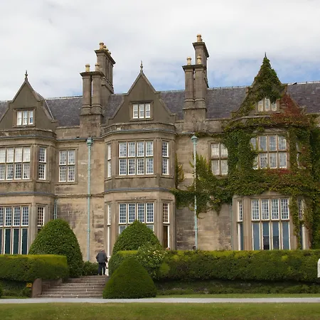 Brook Boutique Hotel 4*