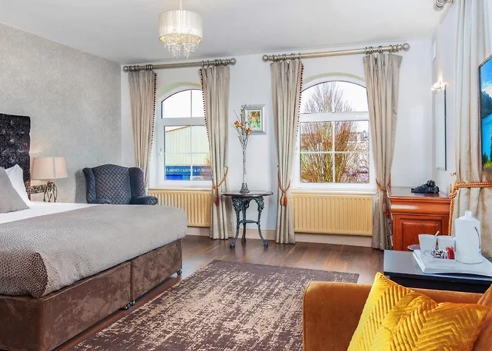 Brook Boutique 4*