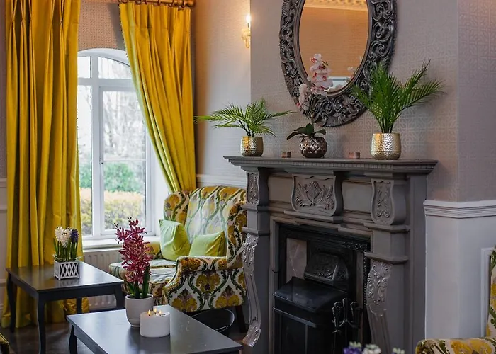 Brook Boutique Hotel 4*