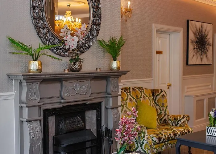Hotel Brook Boutique 4*